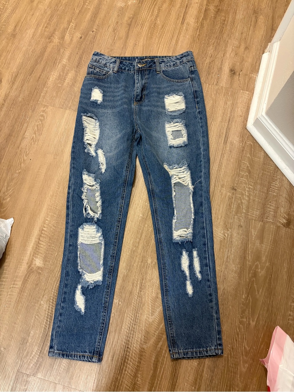 Fashion Nova Distressed Boyfriend Jeans Blue